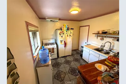 9715 Grandee, Los Angeles, CA 90002 - Photo 9