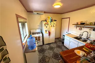 9715 Grandee, Los Angeles, CA 90002 - Photo 9