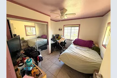 9715 Grandee, Los Angeles, CA 90002 - Photo 11