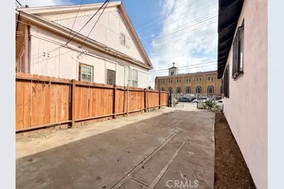 2411 Griffith Avenue, Los Angeles, CA 90011 - Photo 33