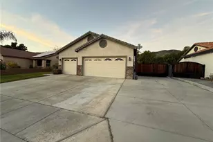 251 Spinnaker St, San Jacinto, CA 92583 - Photo 3