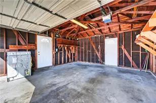 13339 Crocker, Los Angeles, CA 90061 - Photo 31