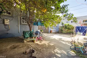 1361 W Vernon Ave, Los Angeles, CA 90037 - Photo 9
