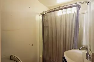 1361 W Vernon Ave, Los Angeles, CA 90037 - Photo 13