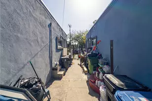 1361 W Vernon Ave, Los Angeles, CA 90037 - Photo 11