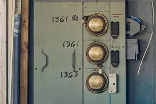 1361 W Vernon Ave, Los Angeles, CA 90037 - Photo 15