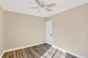 806 W Spruce St, Compton, CA 90220 - Photo 13