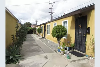 5115 Loma Vista, Maywood, CA 90270 - Photo 1
