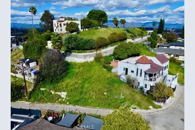 1202 N Hicks Avenue, East Los Angeles, CA 90063 - Photo 3