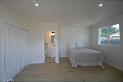 551 W 101 Street, Los Angeles, CA 90044 - Photo 27