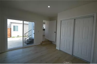 551 W 101 Street, Los Angeles, CA 90044 - Photo 29