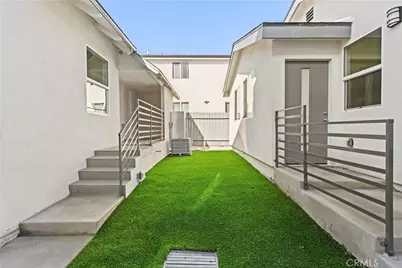 731 E 41st Place, Los Angeles, CA 90011 - Photo 15