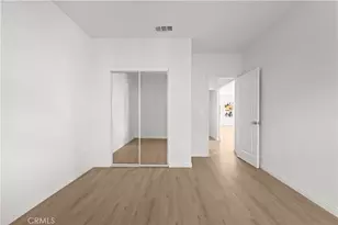 731 E 41st Pl, Los Angeles, CA 90011 - Photo 37