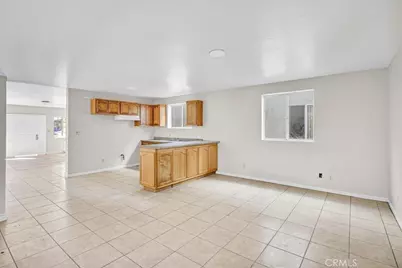 2039 W Florence, Los Angeles, CA 90047 - Photo 5