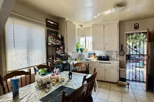 904 E Stockton, Compton, CA 90221 - Photo 21