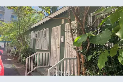 1028 S Kenmore, Los Angeles, CA 90006 - Photo 1