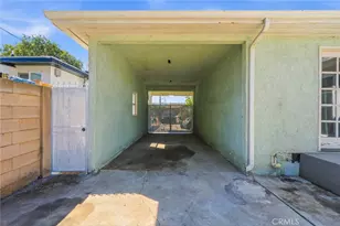 13118 Stanford, Los Angeles, CA 90059 - Photo 31