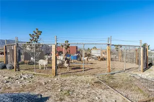 11074 Redwood, Pinon Hills, CA 92372 - Photo 25