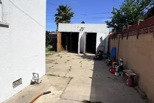 1021 W Chandler St, Wilmington, CA 90744 - Photo 23