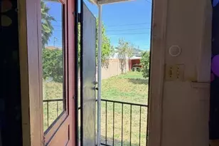 1021 W Chandler St, Wilmington, CA 90744 - Photo 11