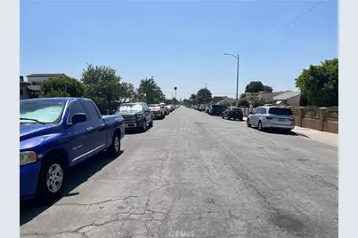 544 Keenan, Los Angeles, CA 90022 - Photo 3