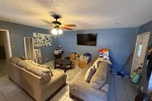 6121 Orchard Ave, Huntington Park, CA 90255 - Photo 11