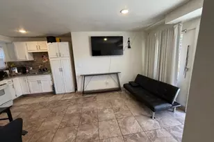 6121 Orchard Ave, Huntington Park, CA 90255 - Photo 17