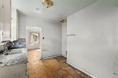 1023 De Garmo Drive, Los Angeles, CA 90063 - Photo 25