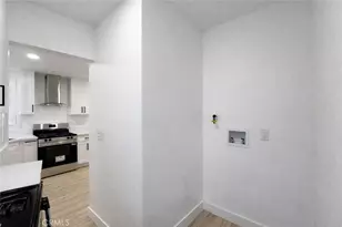 10947 Atkinson, Inglewood, CA 90303 - Photo 29