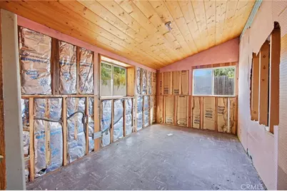 10064 Sunland Boulevard, Sunland, CA 91040 - Photo 33