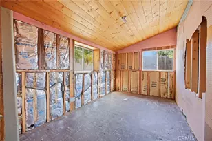 10064 Sunland Blvd, Sunland, CA 91040 - Photo 33