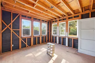 10064 Sunland Blvd, Sunland, CA 91040 - Photo 41