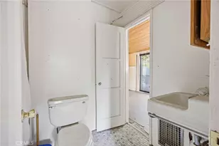 10064 Sunland Blvd, Sunland, CA 91040 - Photo 49