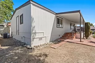 929 E Foothill Blvd, Upland, CA 91786 - Photo 19