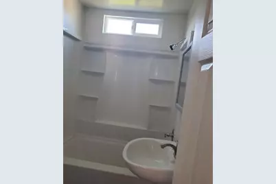 837 W Gage Avenue, Los Angeles, CA 90044 - Photo 3