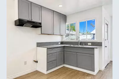 902 Island Avenue, Wilmington, CA 90744 - Photo 11