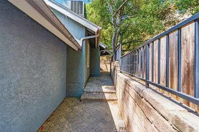 6489 Alta Gracia, Tujunga, CA 91042 - Photo 43