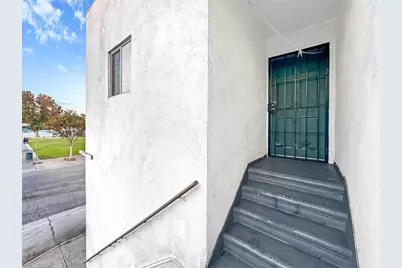 348 W Vernon Avenue, Los Angeles, CA 90037 - Photo 19