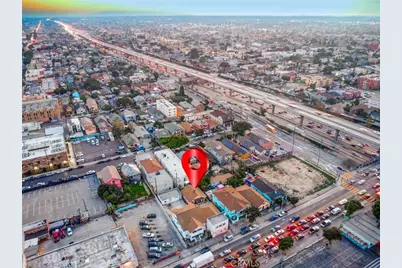 348 W Vernon Avenue, Los Angeles, CA 90037 - Photo 39