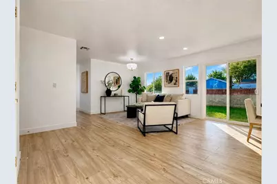 13345 Ottoman, Pacoima, CA 91331 - Photo 9