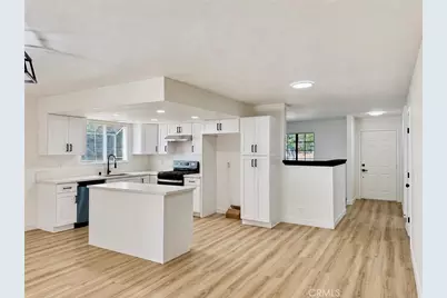 43815 Gillan, Lancaster, CA 93535 - Photo 3