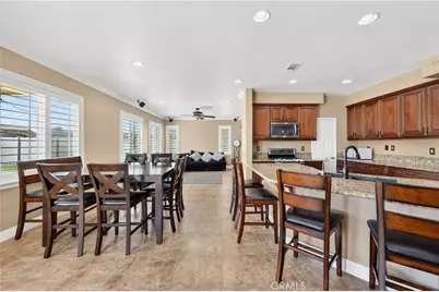 27708 Carlton Oaks Street, Murrieta, CA 92562 - Photo 17