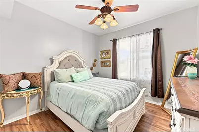 27708 Carlton Oaks Street, Murrieta, CA 92562 - Photo 15