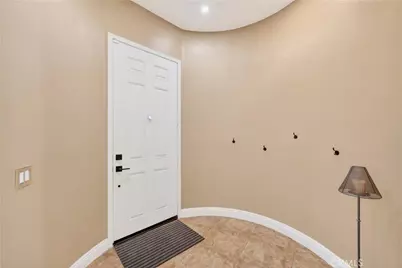 27708 Carlton Oaks Street, Murrieta, CA 92562 - Photo 9