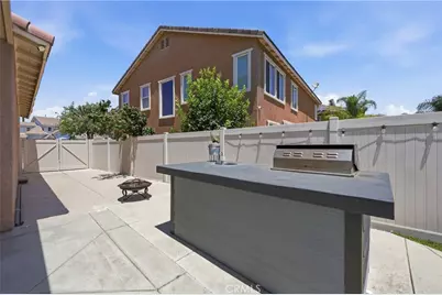 27708 Carlton Oaks Street, Murrieta, CA 92562 - Photo 57