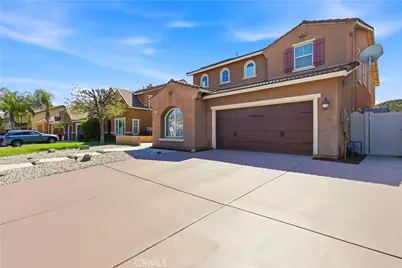 27708 Carlton Oaks Street, Murrieta, CA 92562 - Photo 5
