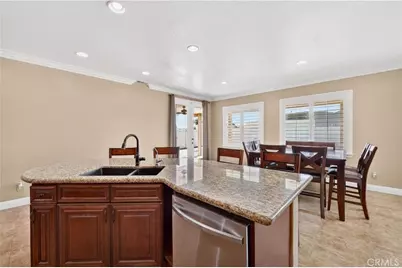 27708 Carlton Oaks Street, Murrieta, CA 92562 - Photo 19