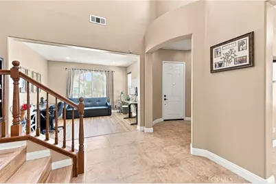 27708 Carlton Oaks Street, Murrieta, CA 92562 - Photo 9