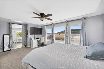 27708 Carlton Oaks Street, Murrieta, CA 92562 - Photo 33