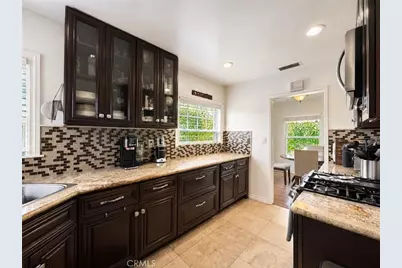 8734 Parrot Avenue, Downey, CA 90240 - Photo 5